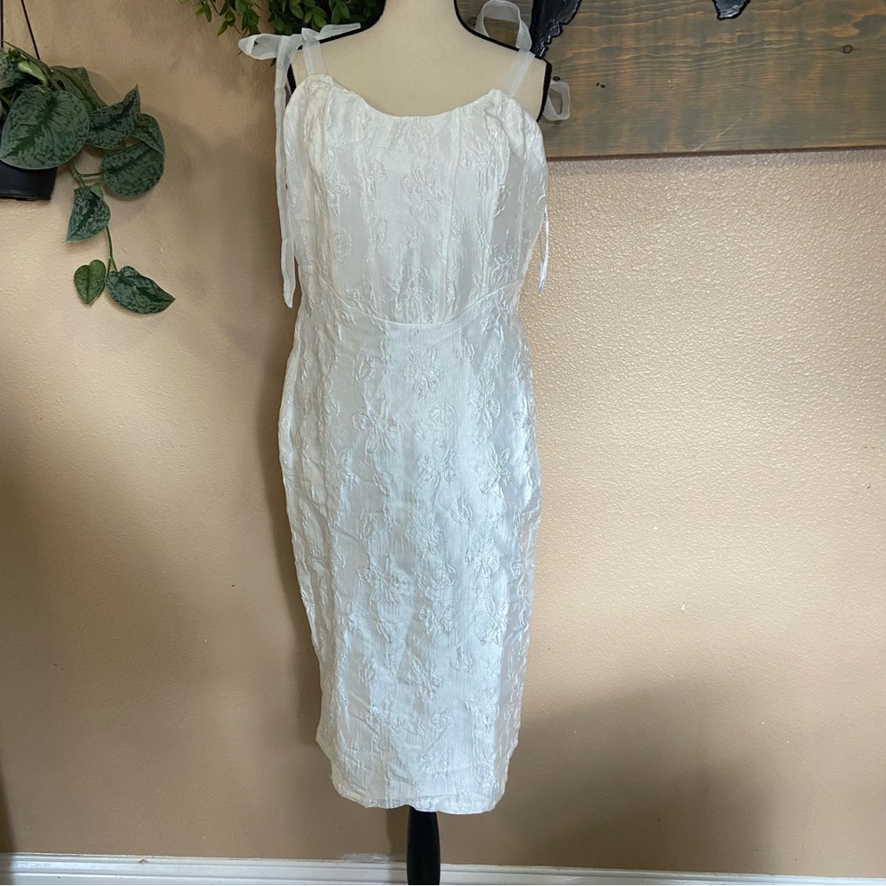 NWOT Lulus Gorgeous Persona White Satin Jacquard Tie-Strap Midi Dress - Picture 2 of 9